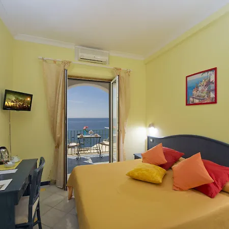Palazzo Talamo Hotel