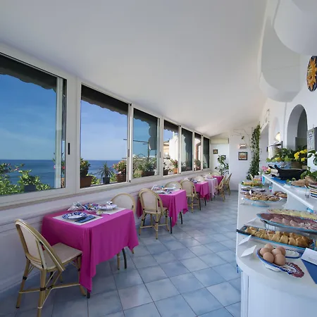 Palazzo Talamo Hotel