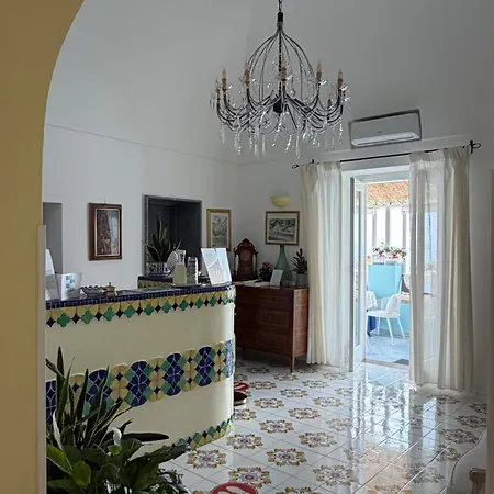 Palazzo Talamo 3*