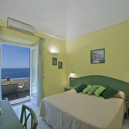 Palazzo Talamo Hotel 3*