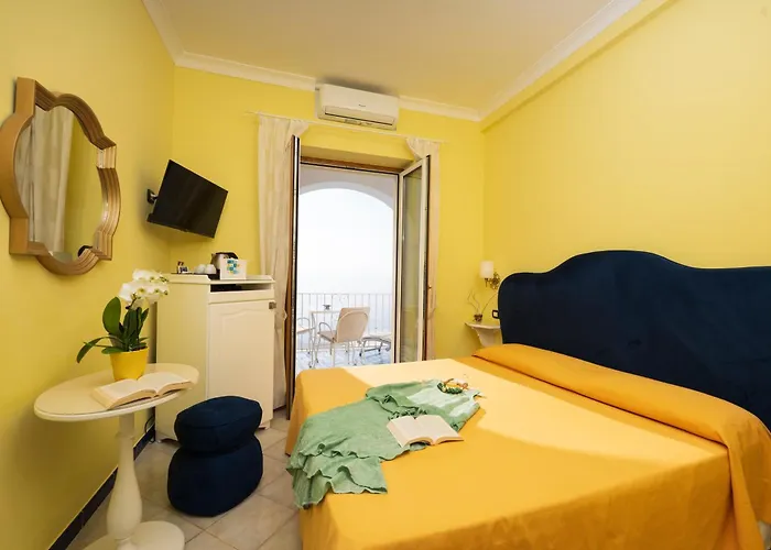 Ξενοδοχείο Palazzo Talamo 3*